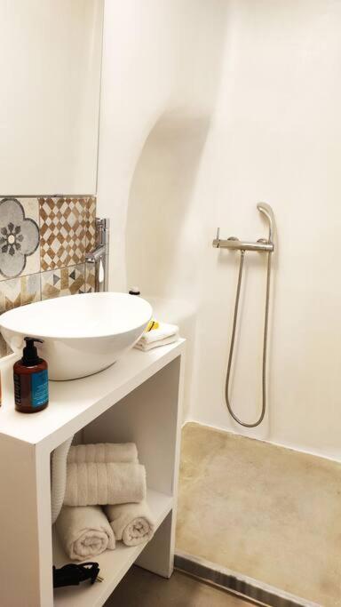 Appartement Bougainvillea Cave - Old Town